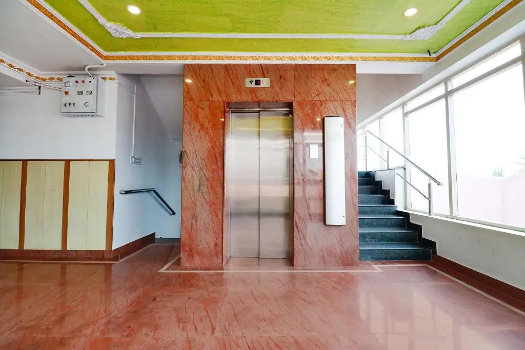 Hotel Shivaals Residency