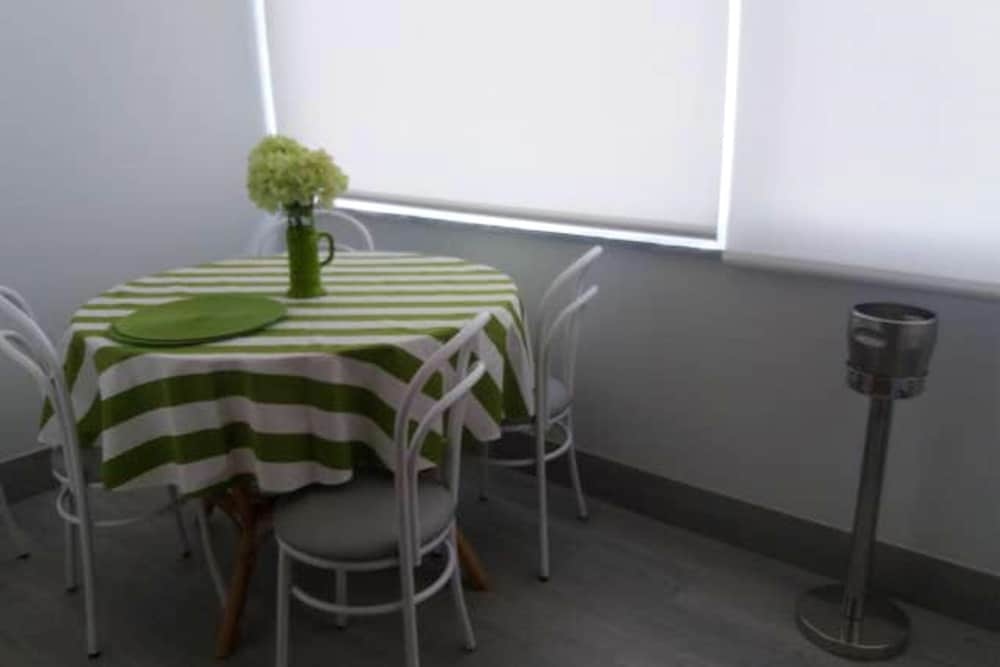 House with One Bedroom in Moledo, with Wonderful Sea View, Balcony And Wifi