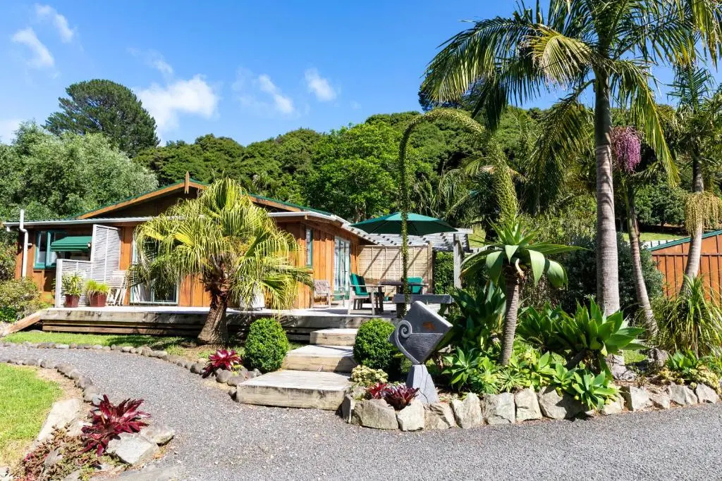 Aotea Lodge Escape Packages