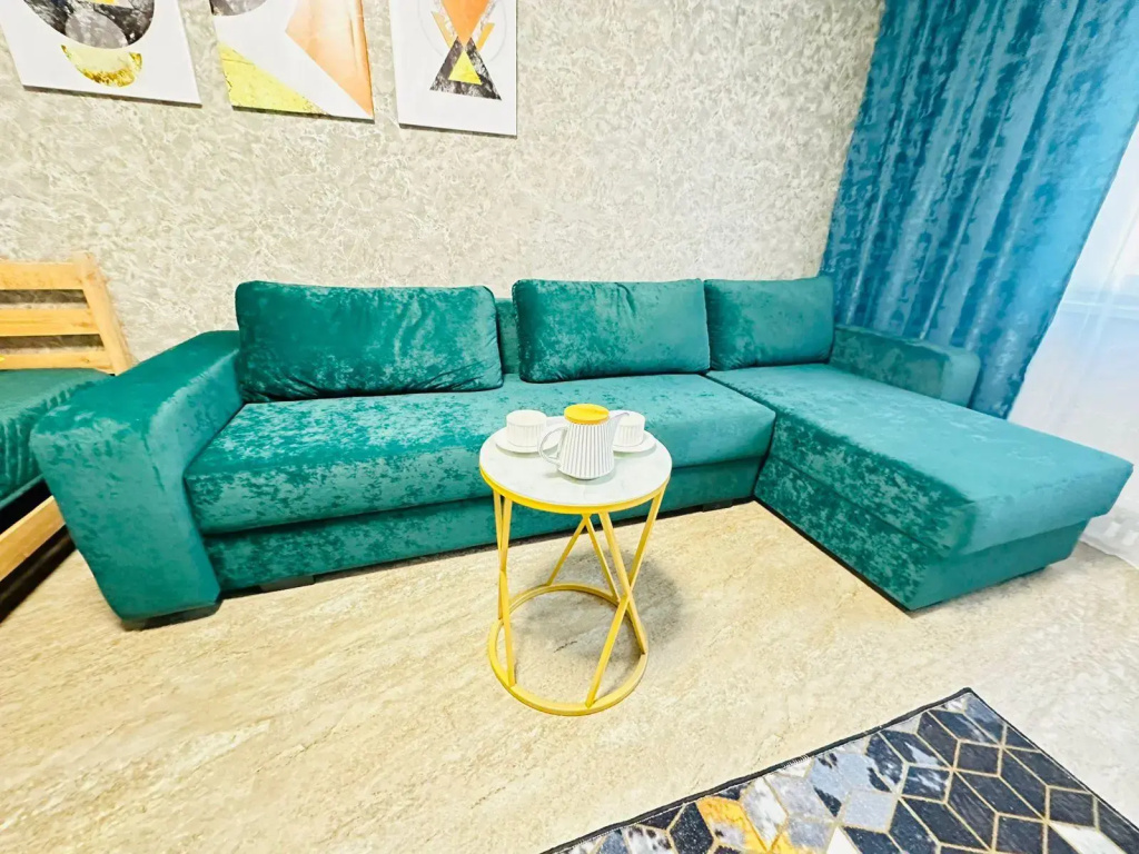 Саквояж на улице Авиаторов 3