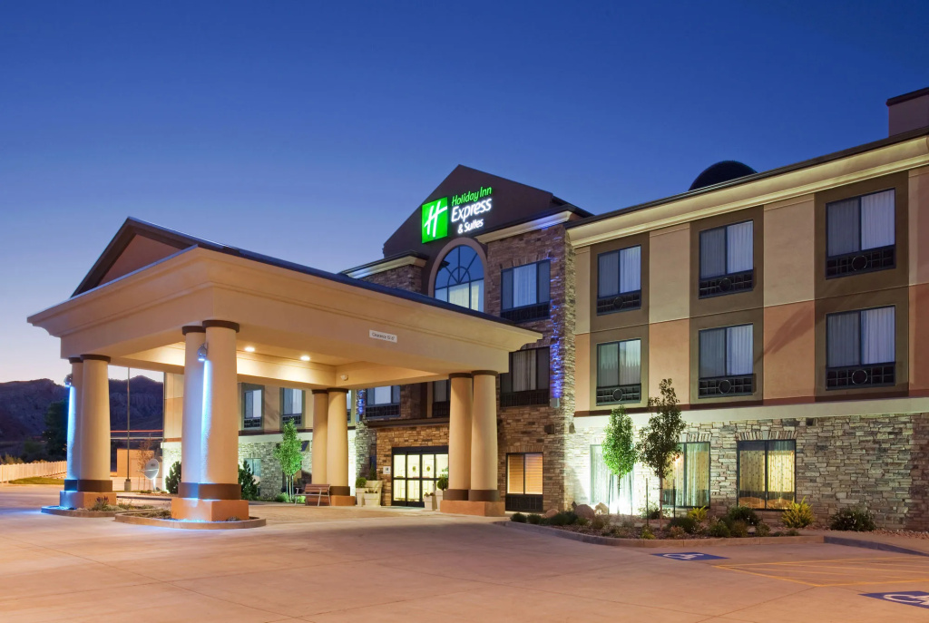 Holiday Inn Express & Suites Richfield by IHG