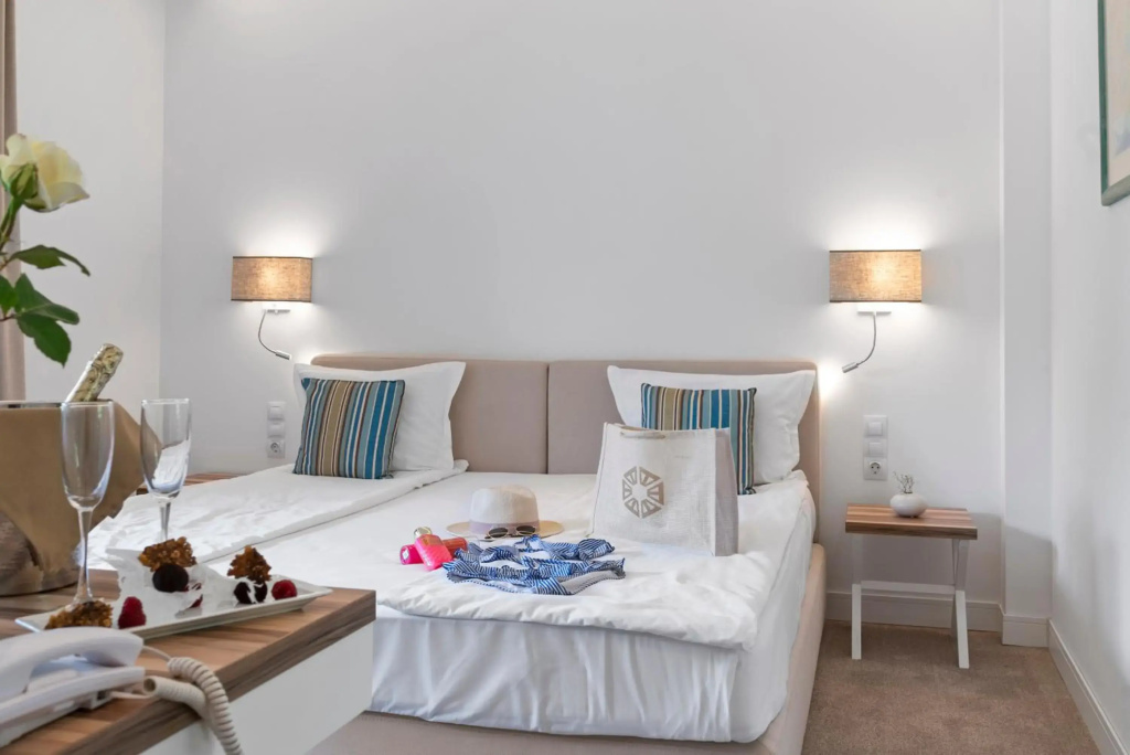HVD Nympha Hotel - All Inclusive, Private Beach & Free Parking - Adults Only