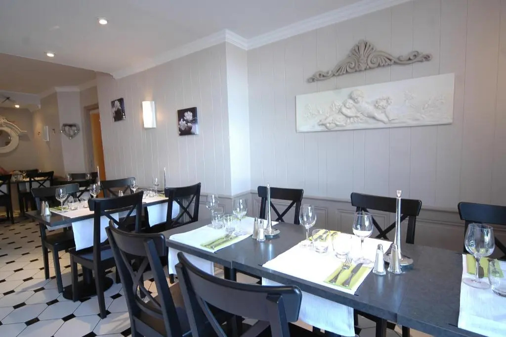 Cristal Hôtel Restaurant - Logis Hotels