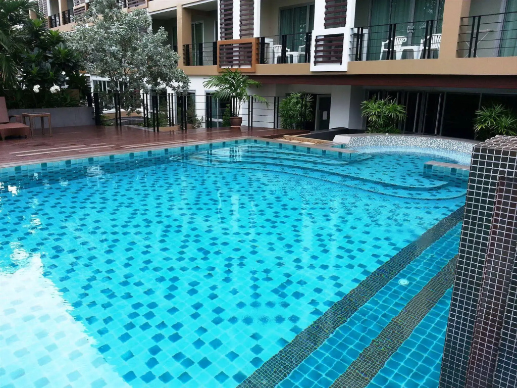 August Suites