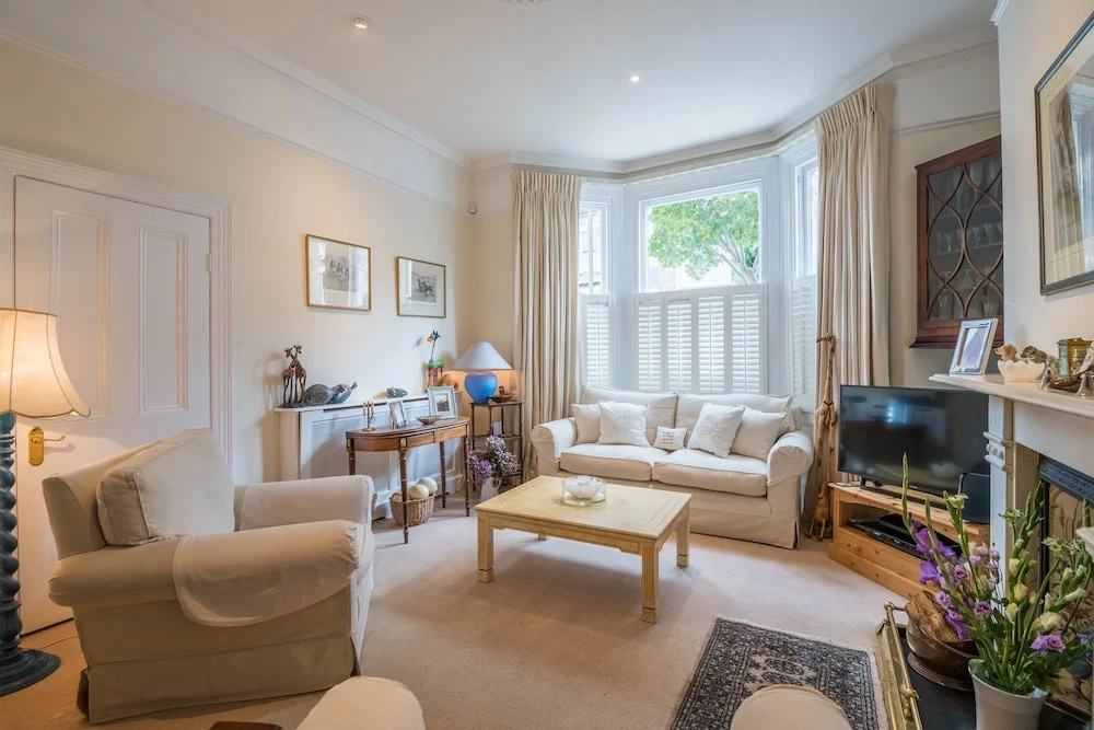 Stunning Wandsworth Home close to the River Thames
