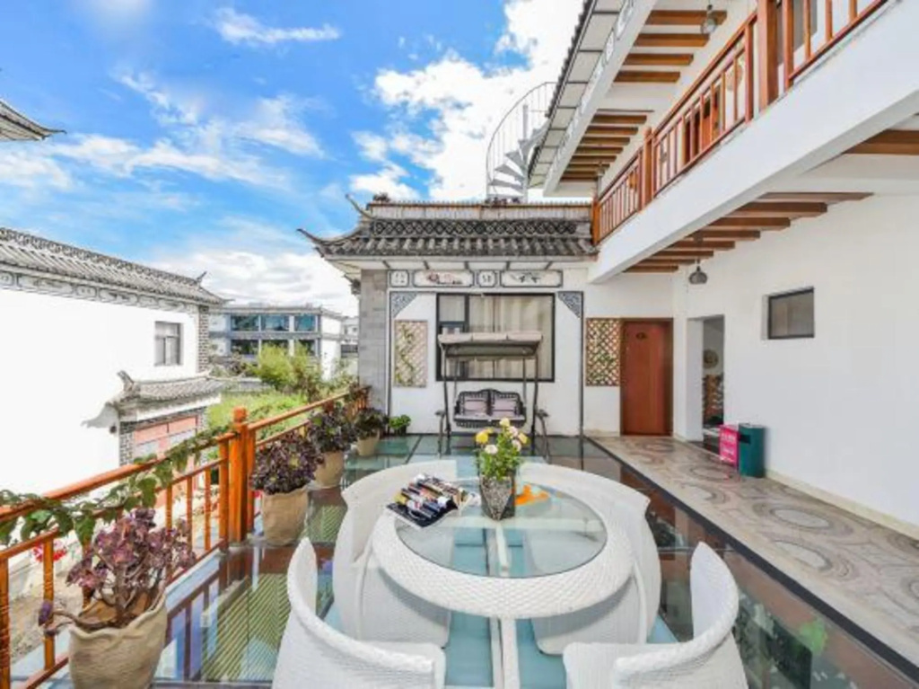 Xinan Minzu Inn