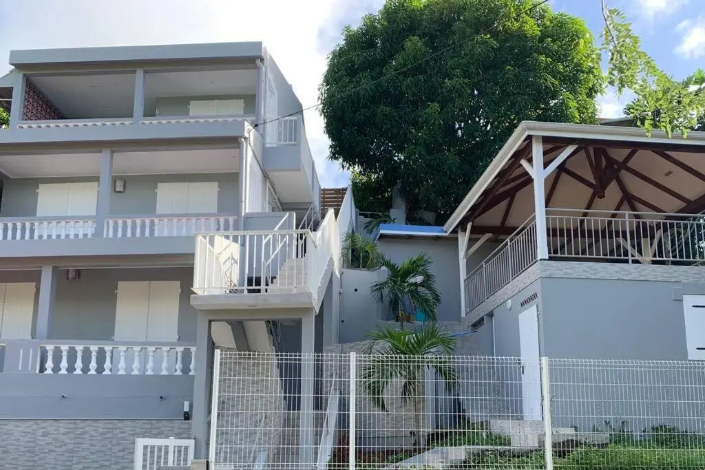 Sainte Anne, Très joli T2 refait à neuf