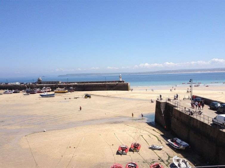 Harbour Pier