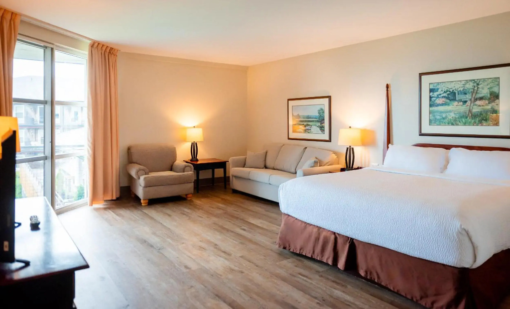 Rodd Brudenell Executive Cottages