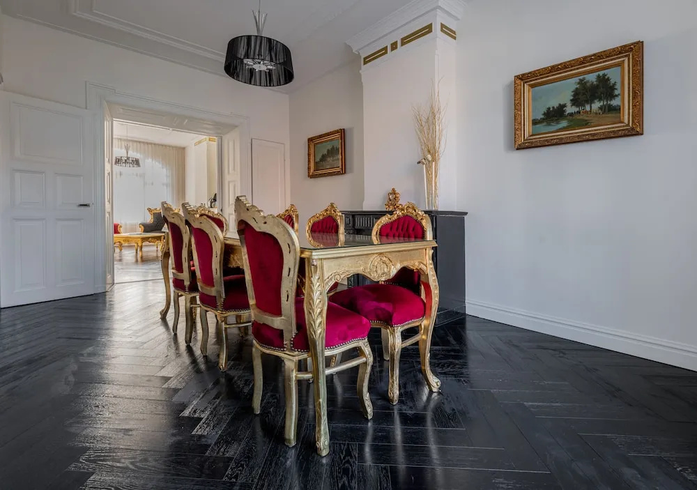 LHome Apartment
