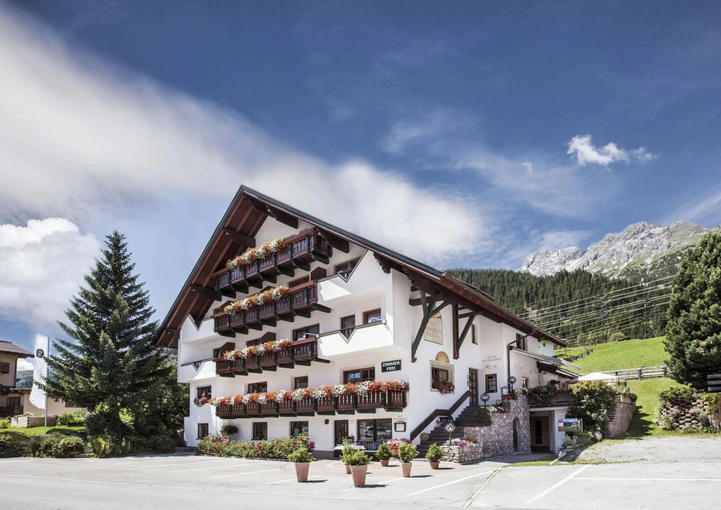 Hotel Die Arlbergerin - Design & Tiroler Gemütlichkeit