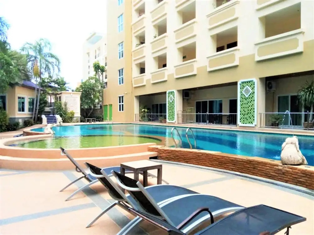 Large Studio Condo Jomtien