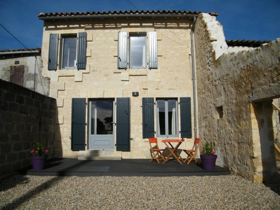 Clos Vieux Rochers Vineyard