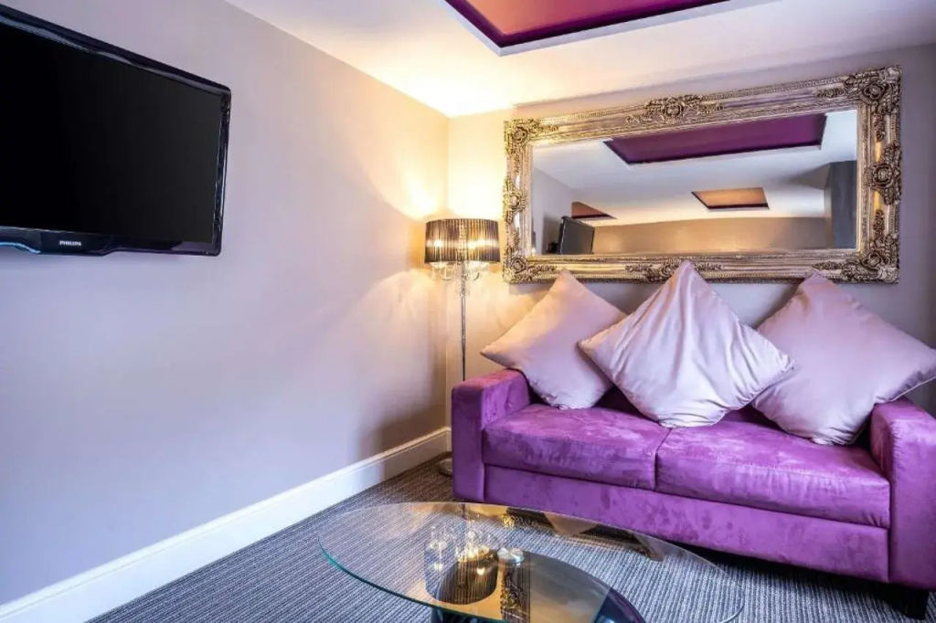 Holiday Inn Newcastle South by IHG