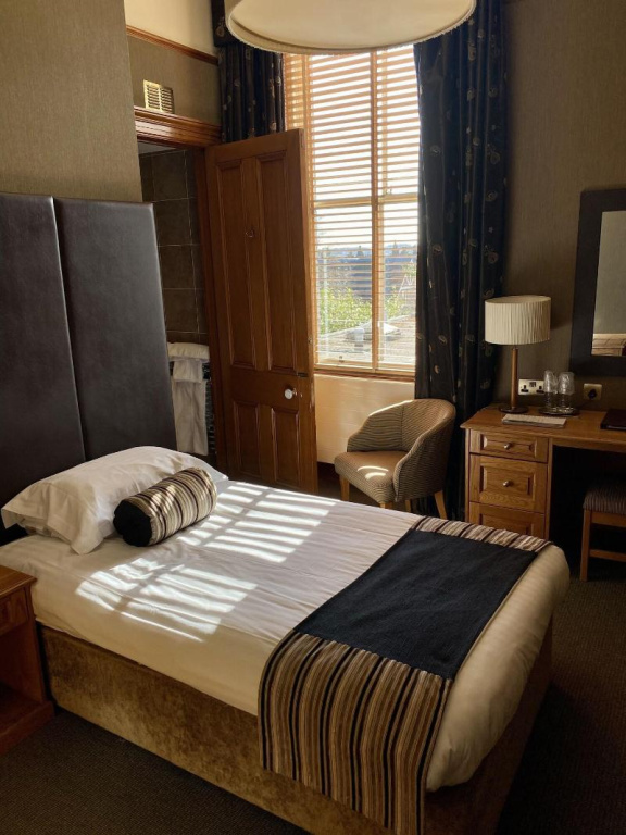 The Dutch Mill Hotel