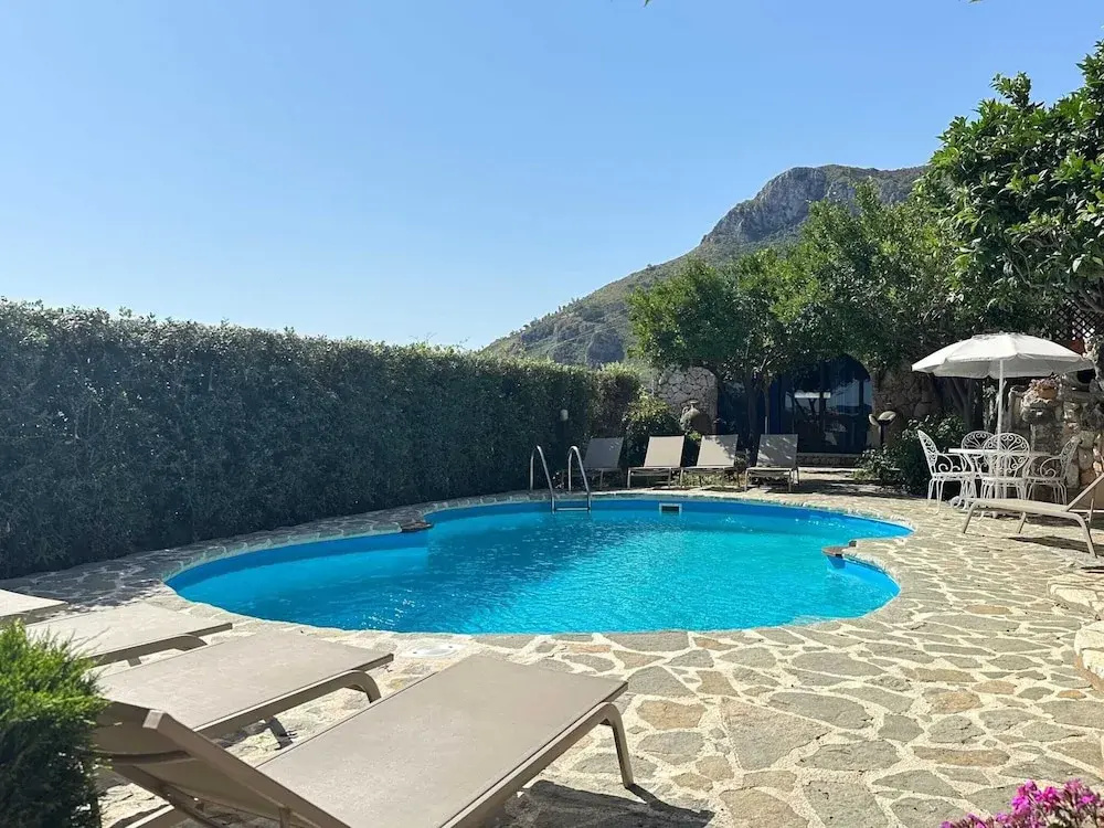 Charming Holiday Home Near Sea