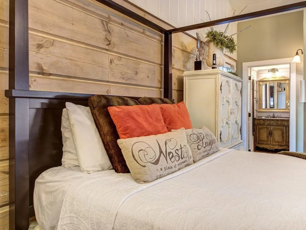 Seclusion Retreat