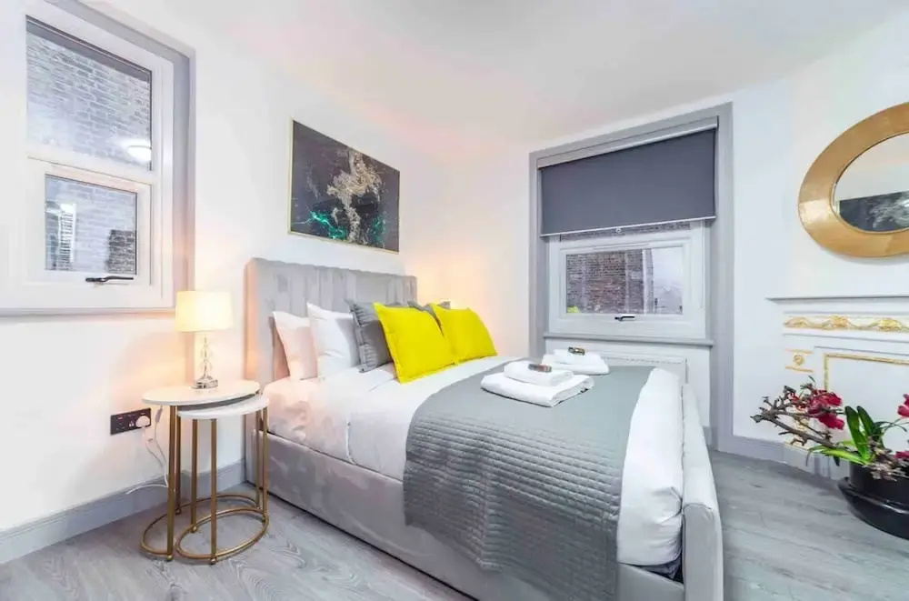 Modern and Spacious Duplex in Earls Court