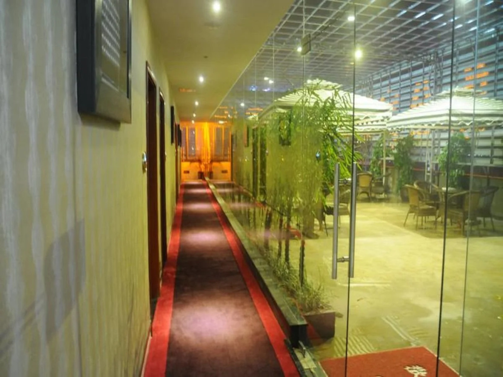 Guilin Golden Family Apartment Hotel