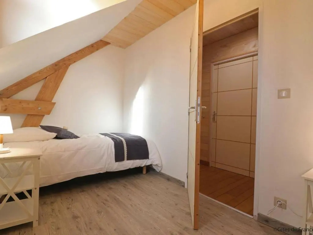 Maison authentique près d\un étang avec animaux acceptés, linge et ménage inclus - FR-1-497-142
