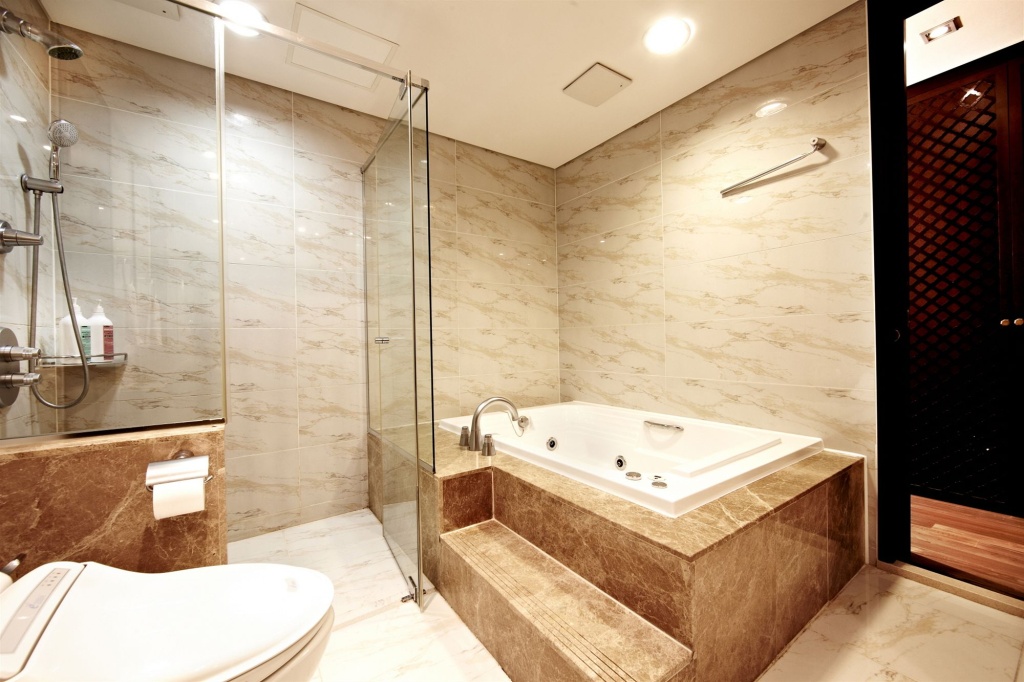 Pale De Cz Condo