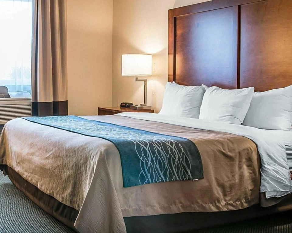 Bluffton Inn & Suites