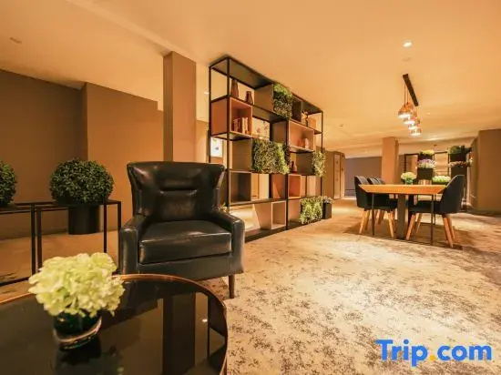 Homeinn Selected Hotel (Hohhot Jinqiao Development Zone Wuliying Subway Station)