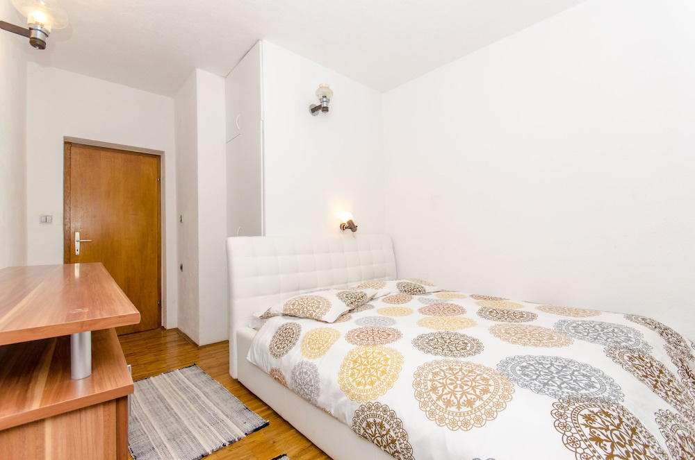 Apartments Drazen