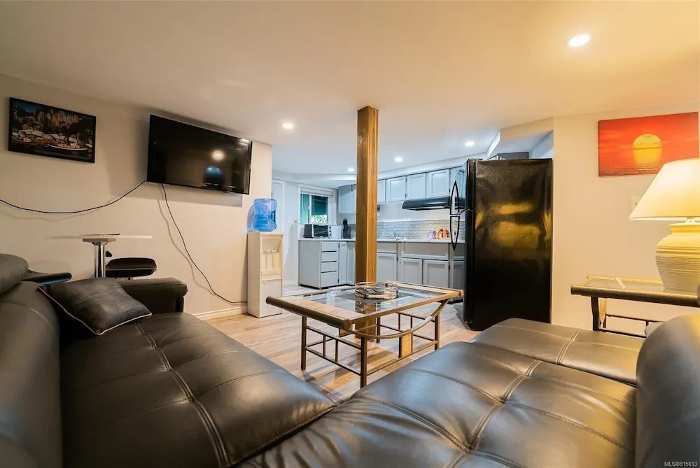 Suite at Trails End Beach House