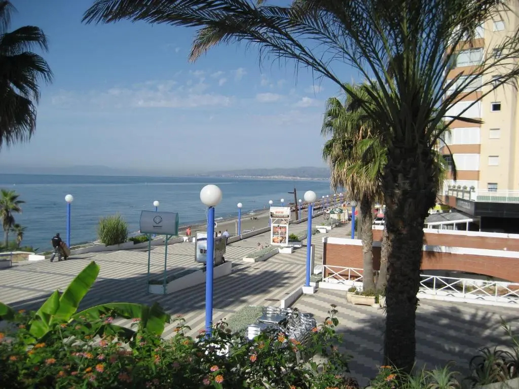 Apartamentos Intercentro Torrox-Costa