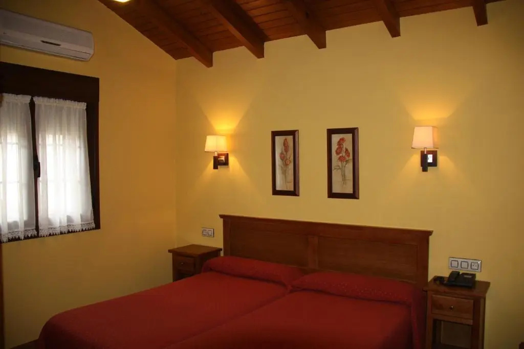La Casona De Entralgo