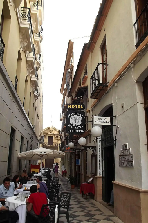 Hotel Hermanos Macias