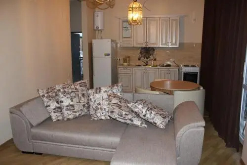 Guest House na Chehova 26