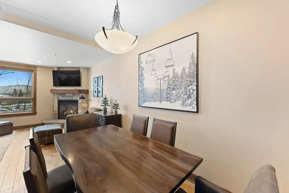 Watertower Place Condos Unit 202, Building B