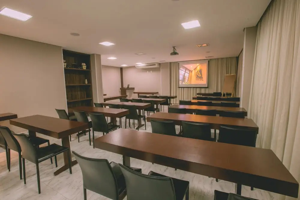 Padom Business Hotel