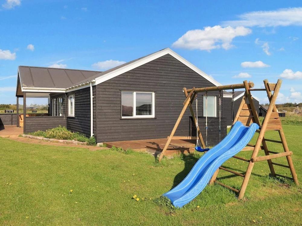 8 Person Holiday Home in Lokken-by Traum