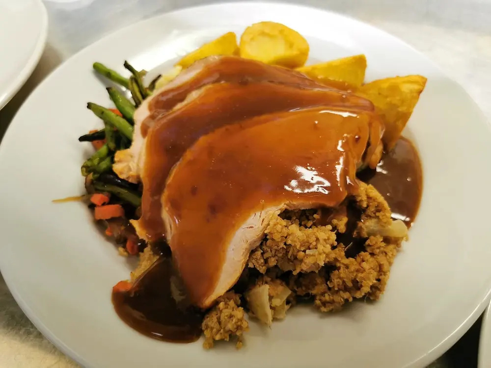 GOLF View Hotel & Macintosh Restaurant