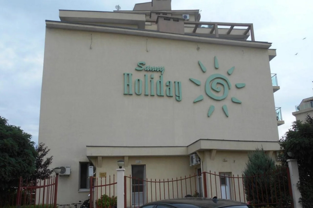 Sunny Holiday Apartments