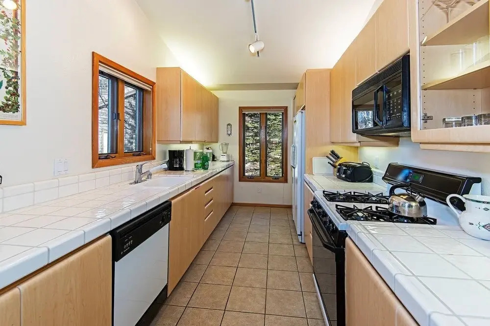 Snowcreek #936 (Phase 5) - 3 Br Condo