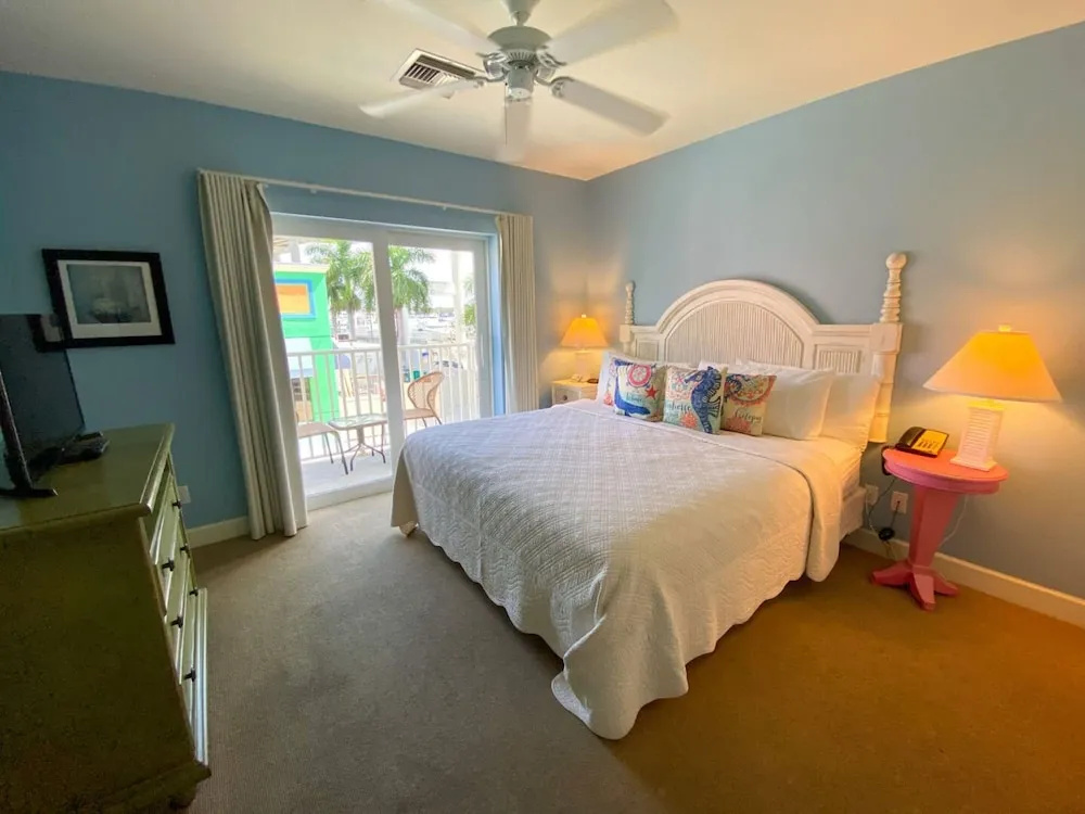 Harbour House at the Inn Unit 211 by Coastal Vacation Properties