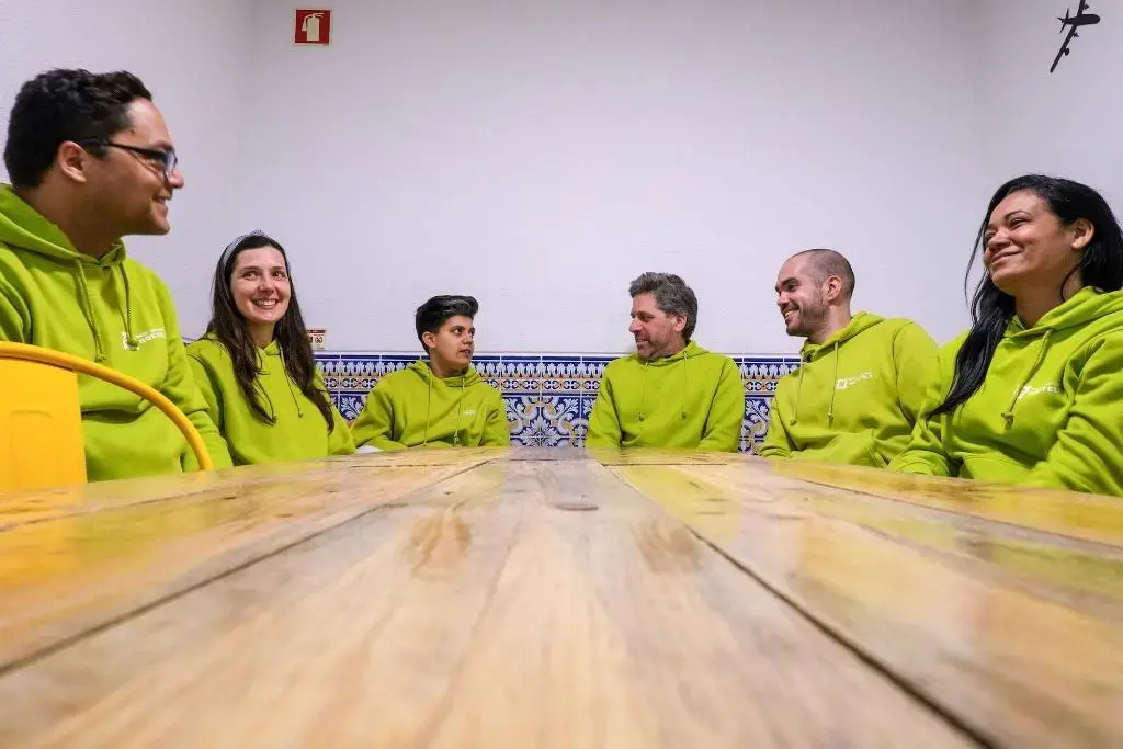 Help Yourself Hostels - Restelo
