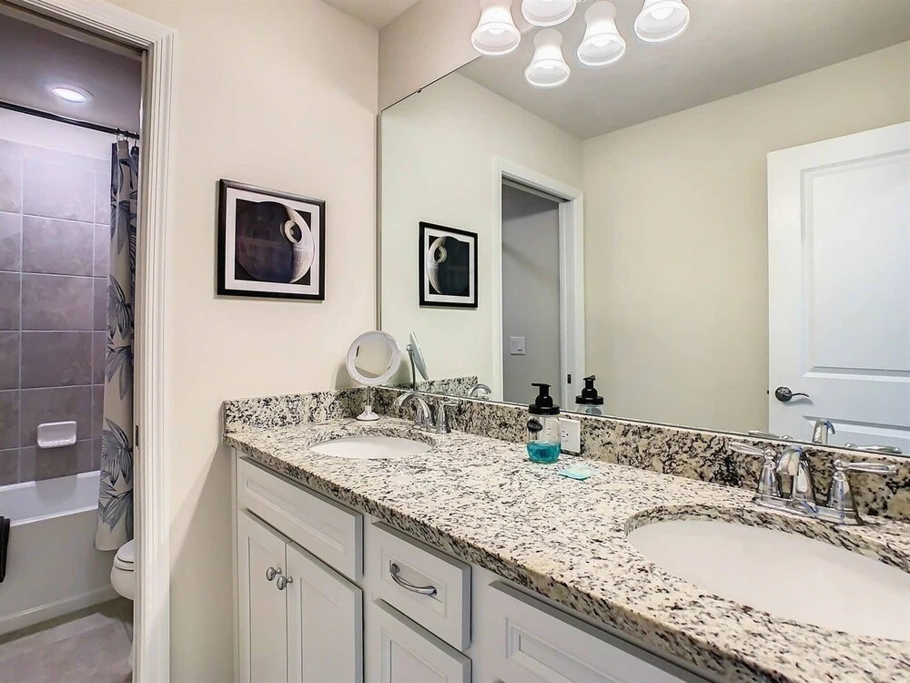 Windsor Island 7br, Free Pool Heat, 5min Walk To L
