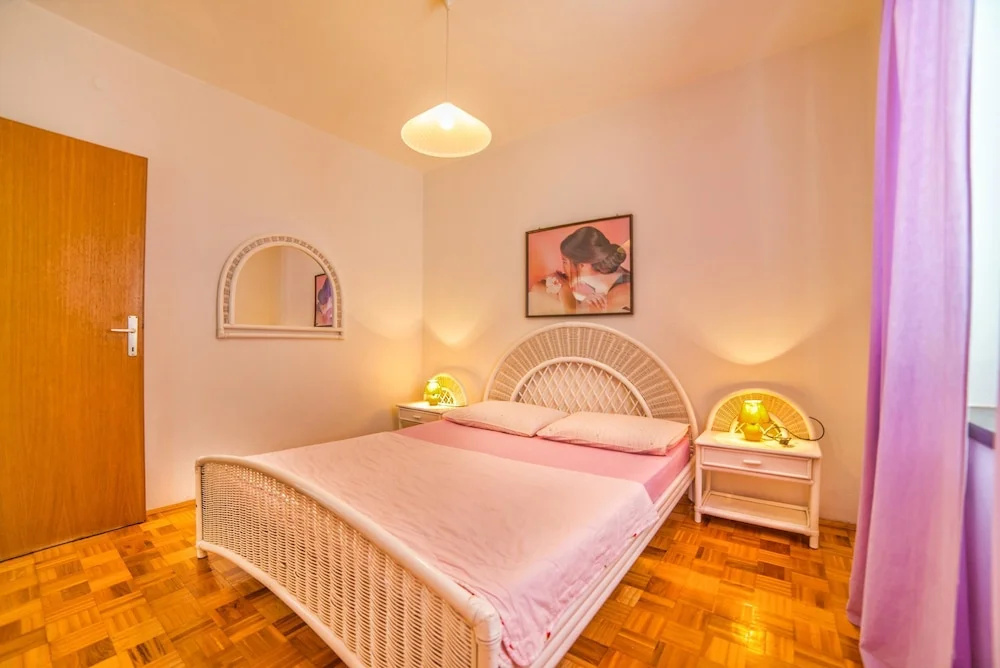Apartments Lidija