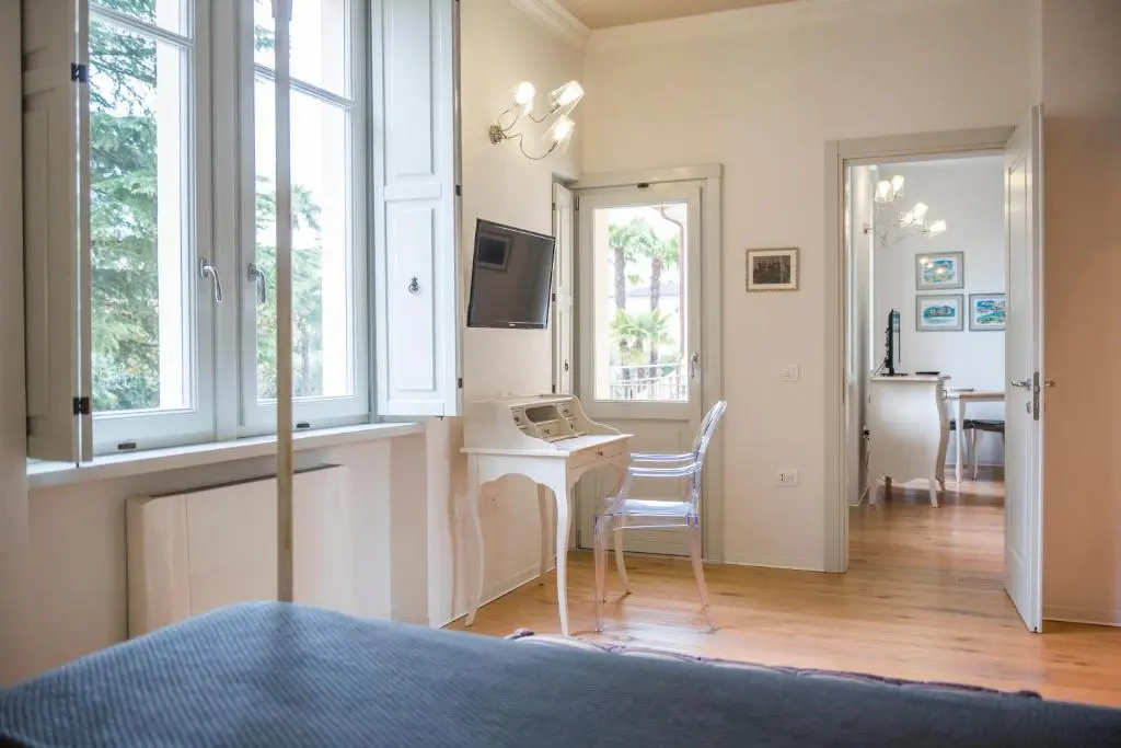 Villa Italia Luxury Suites and Apartments