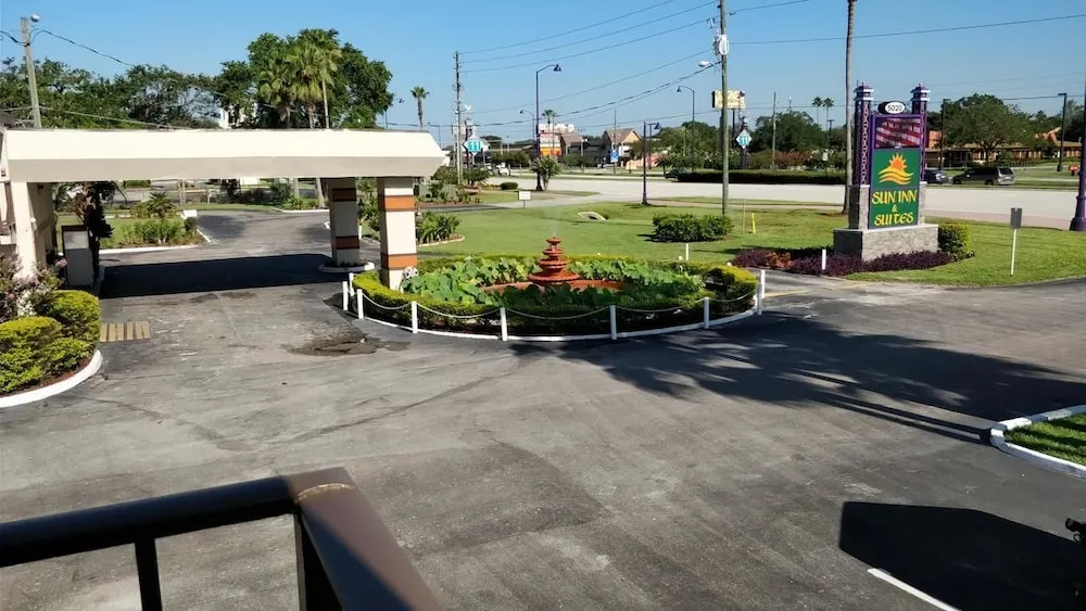 Sun Inn & Suites