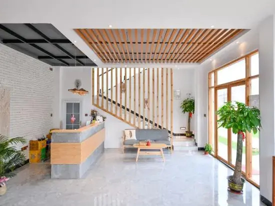 Xiangjian Huan Homestay (Weizhou Island Colorful Beach Branch)