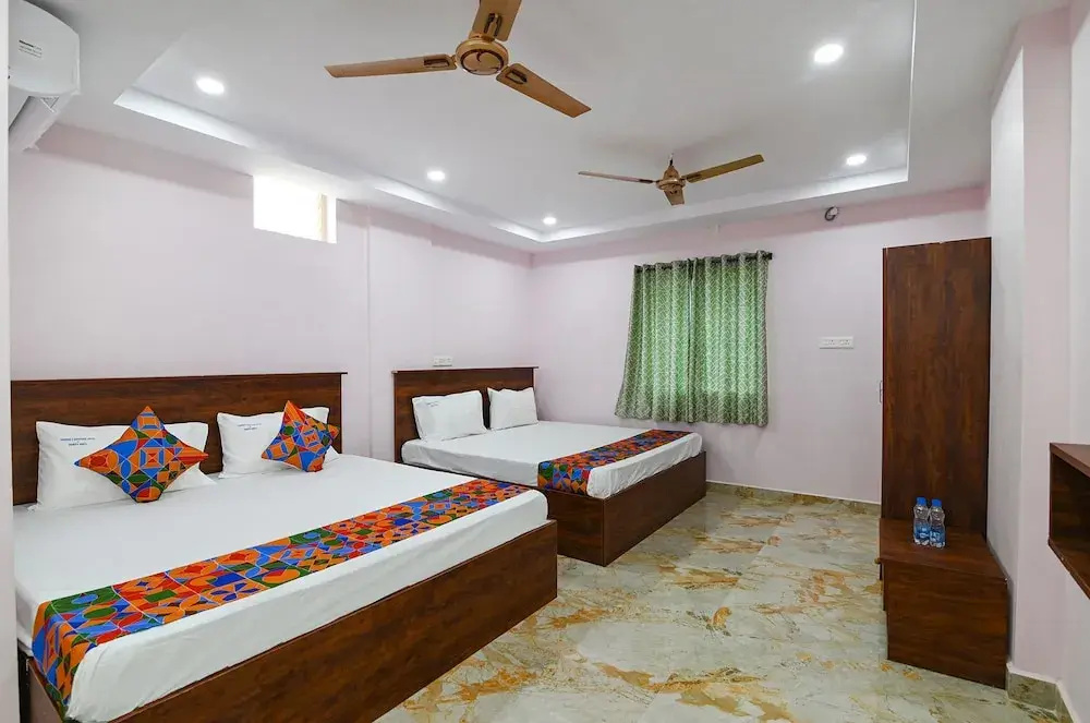 FabHotel Chandu