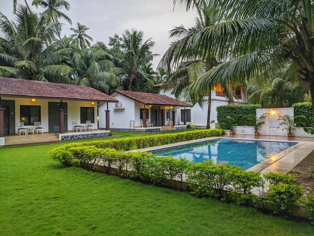 Ice Apple Resort By Vintara Stays