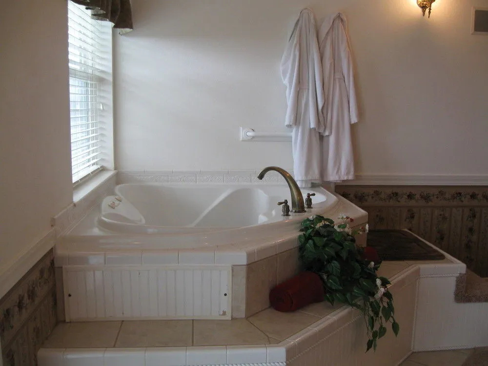 Judith Ann Inn