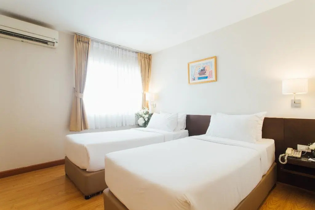 Seasons Siam Hotel